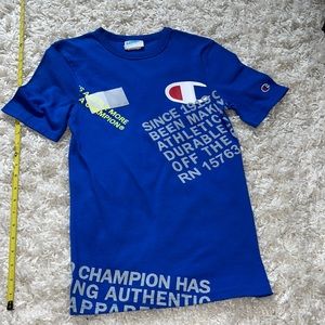 Boy’s short sleeve Champion T-shirt size: X-small